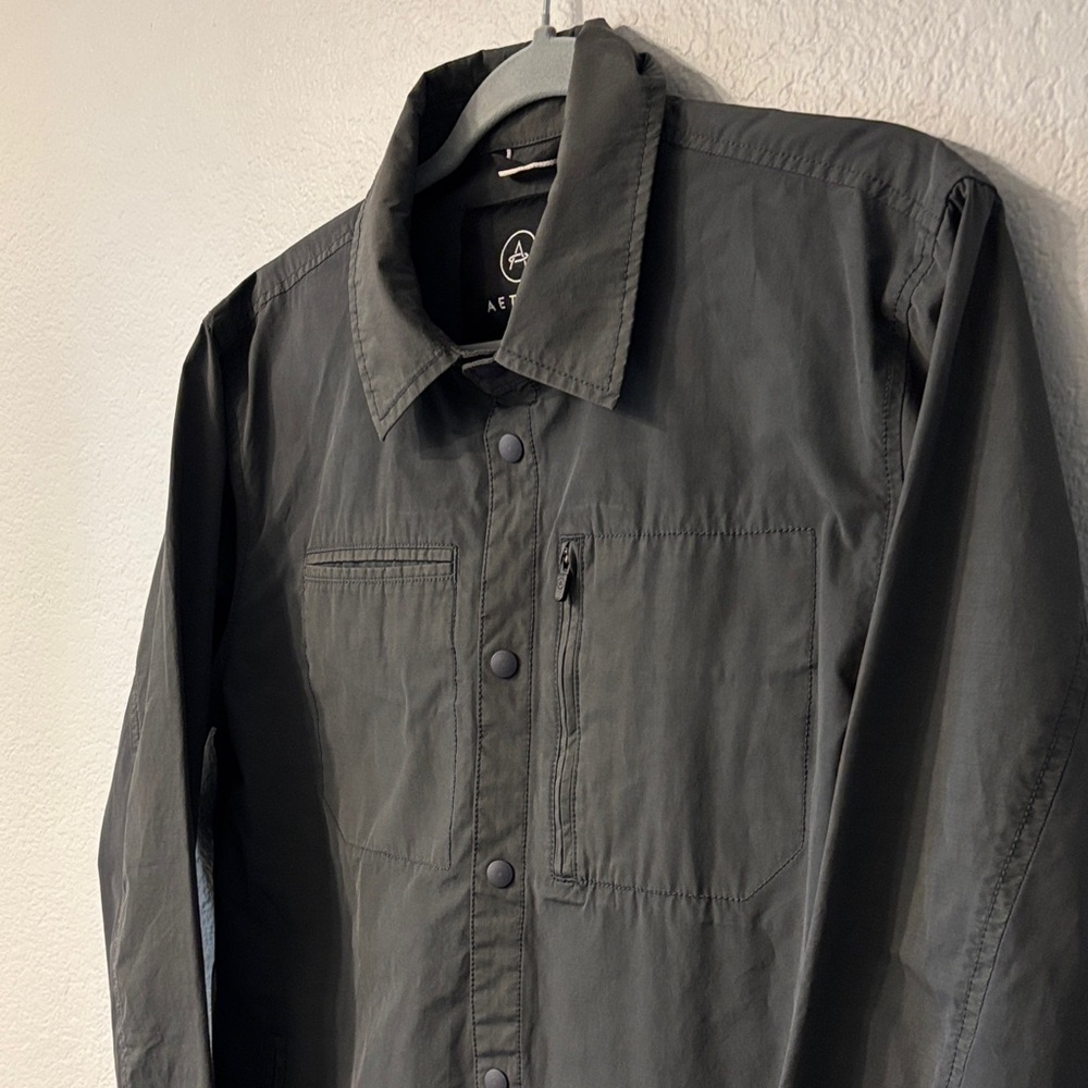 Aether Men's Lightweight Jacket - Picture 4 of 9